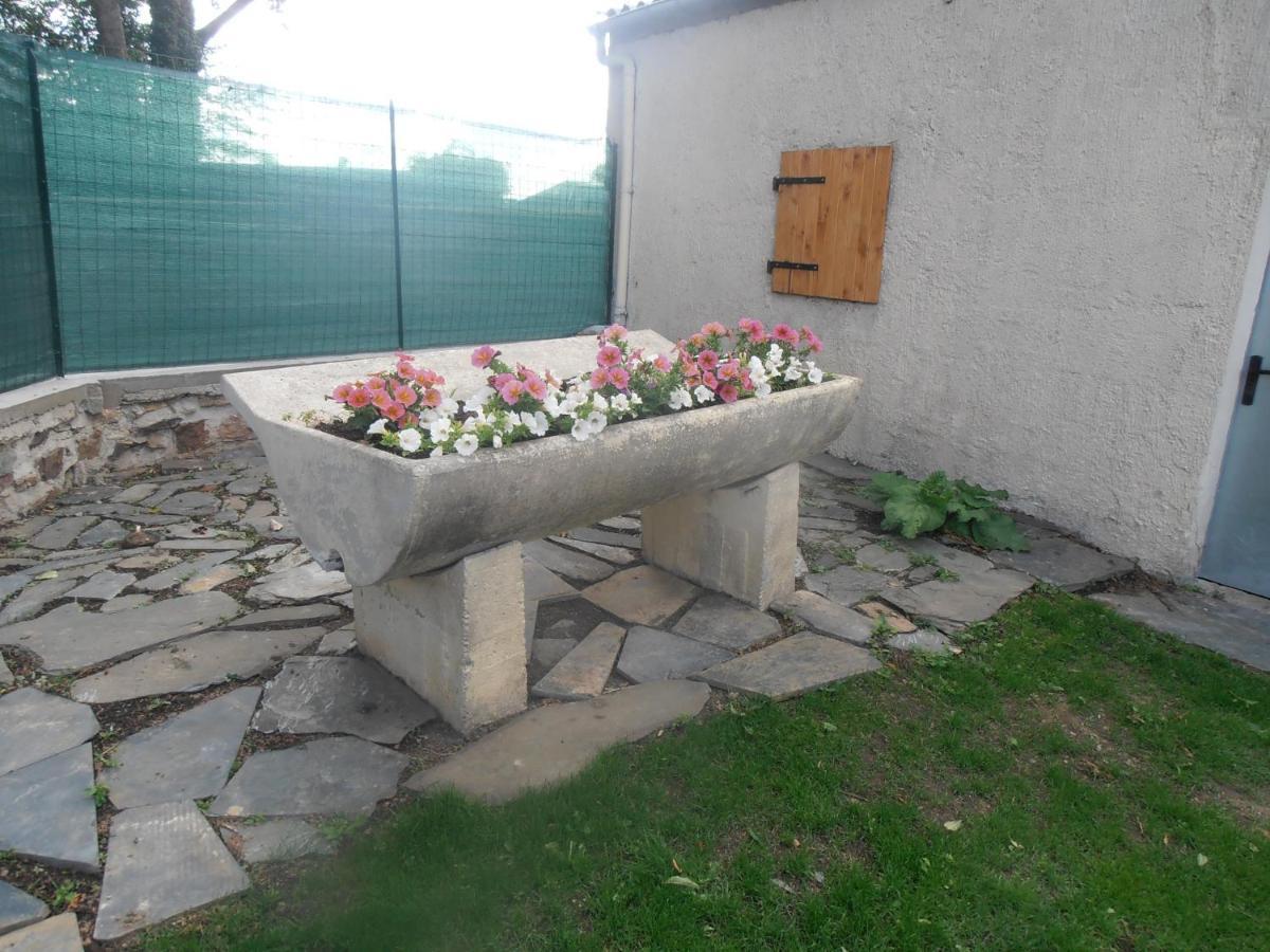 Gite Des Corneilles Maubert-Fontaine Екстериор снимка